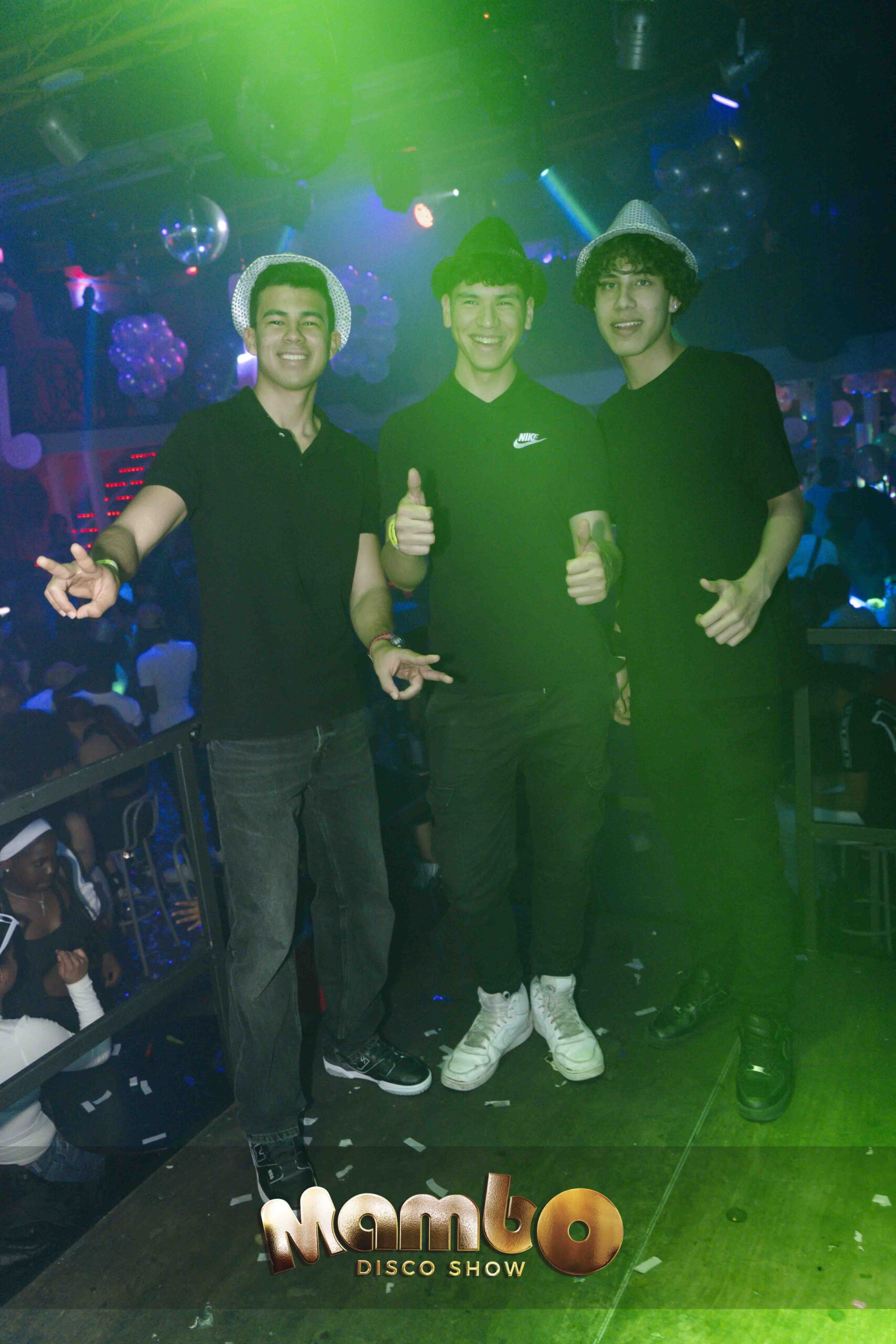Mambodiscoshow 19-04-2024-41